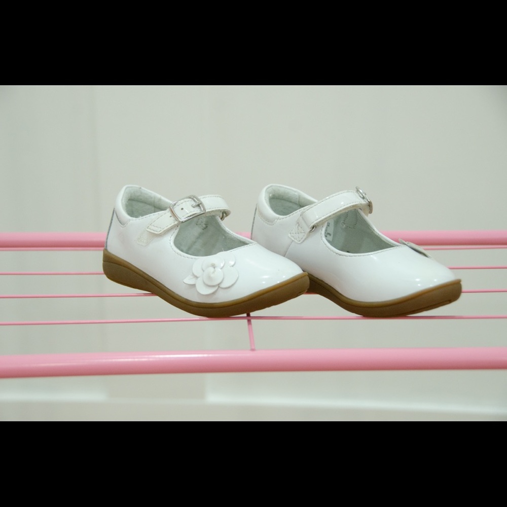 Stride Rite White Mary Janes
